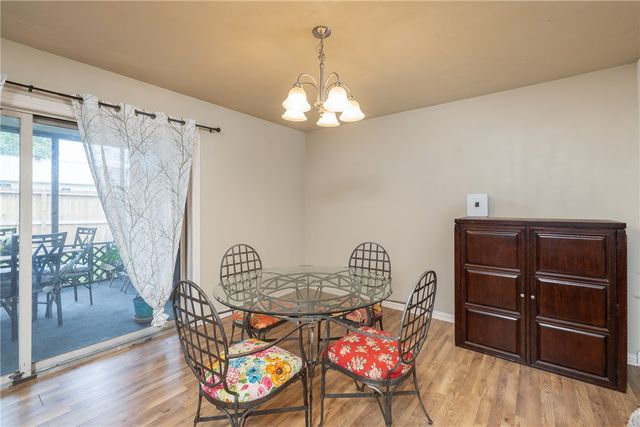 404 NE 4Th Avenue, Gravette, AR 72736
