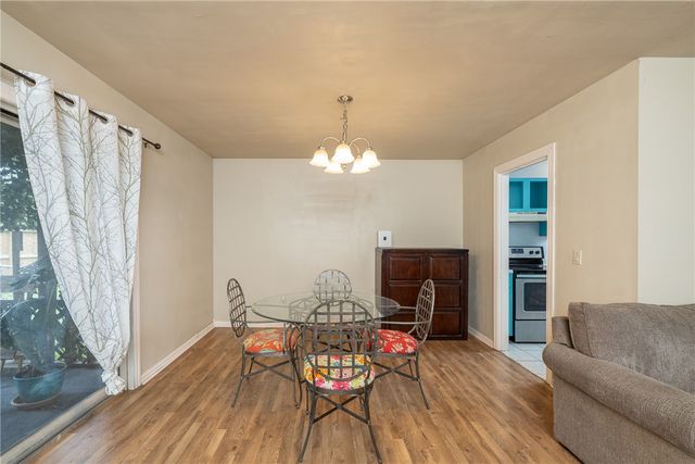 404 NE 4Th Avenue, Gravette, AR 72736