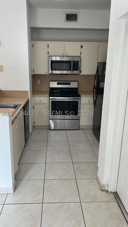 7320 NW 114th Ave 206, Doral, FL 33178