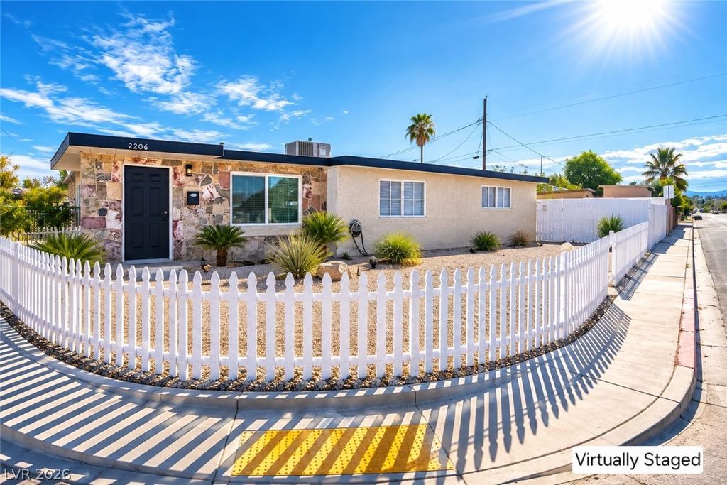 2206 East Oakey Boulevard, Las Vegas, NV 89104 — exterior