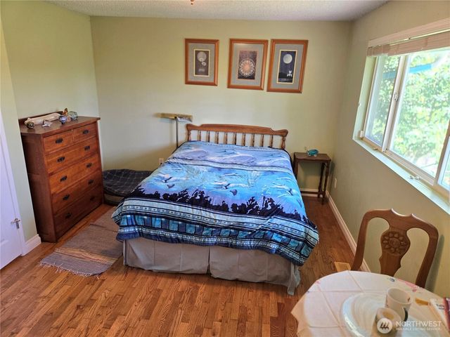 313 NE 191 Street, Shoreline, WA 98155