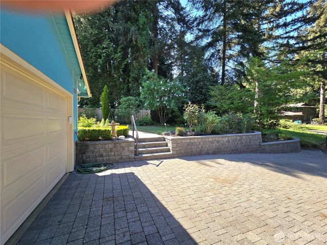 313 NE 191 Street, Shoreline, WA 98155