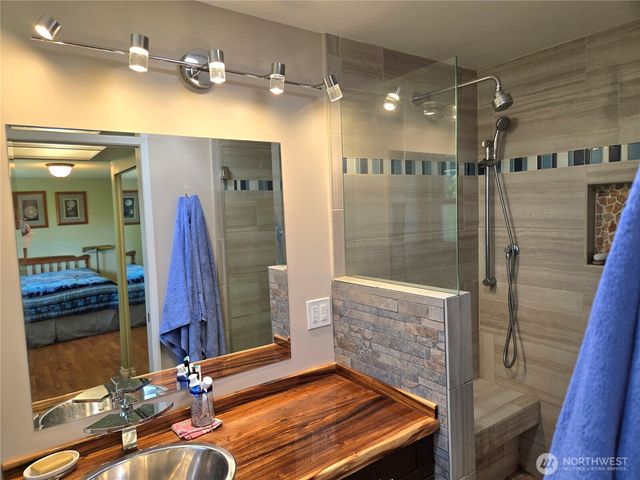 313 NE 191 Street, Shoreline, WA 98155