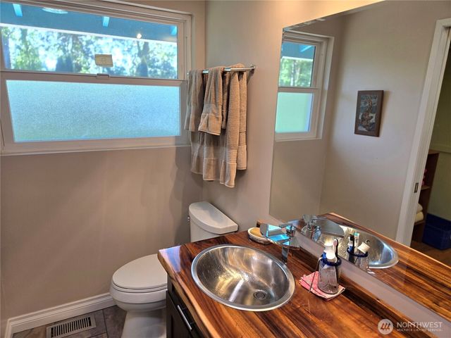 313 NE 191 Street, Shoreline, WA 98155