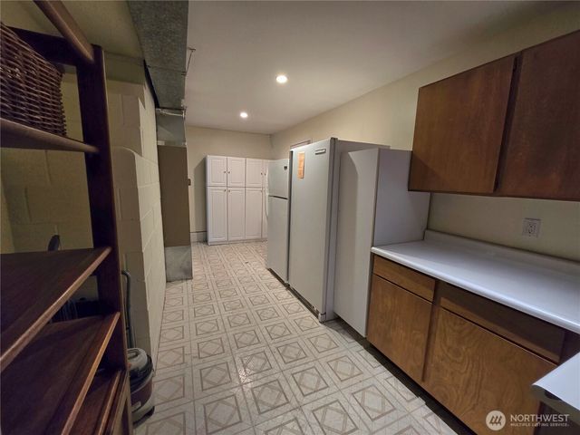 313 NE 191 Street, Shoreline, WA 98155