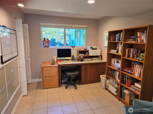 313 NE 191 Street, Shoreline, WA 98155