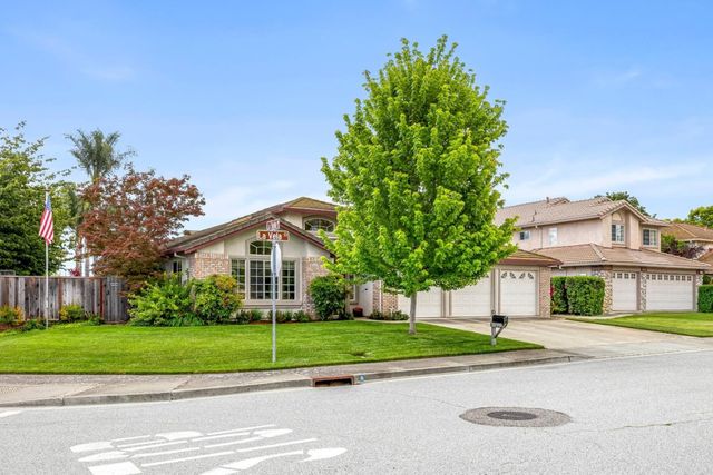 312 La Vela Court, Morgan Hill, CA 95037