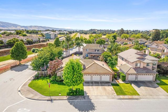 312 La Vela Court, Morgan Hill, CA 95037