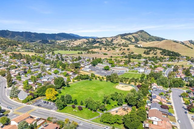 312 La Vela Court, Morgan Hill, CA 95037