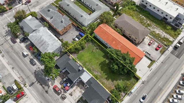 1877 SW 7th St, Miami, FL 33135