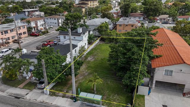 1877 SW 7th St, Miami, FL 33135
