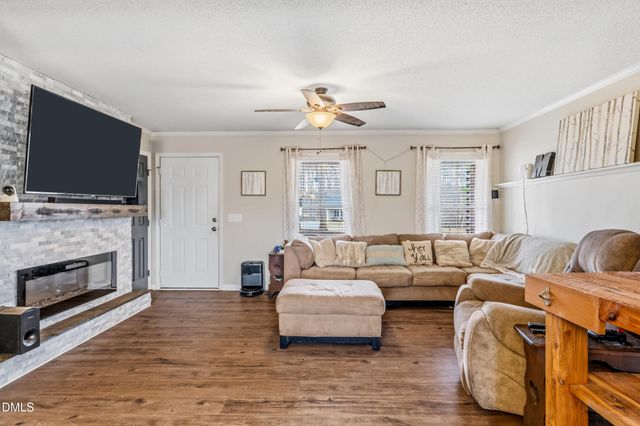 3316 Golden Oaks Drive, Graham, NC 27253