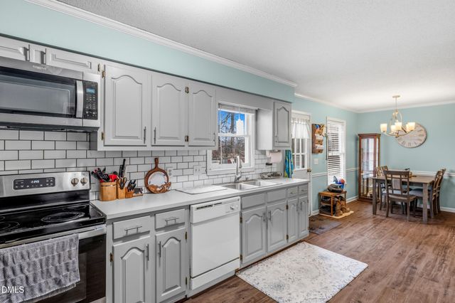 3316 Golden Oaks Drive, Graham, NC 27253