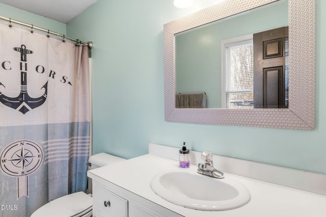 3316 Golden Oaks Drive, Graham, NC 27253