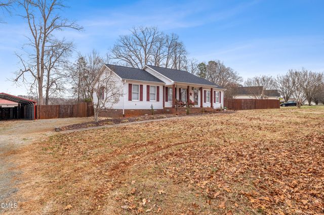 3316 Golden Oaks Drive, Graham, NC 27253