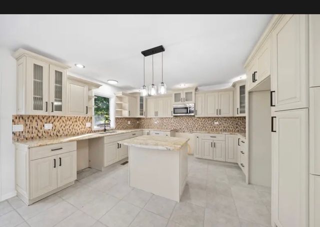 5345 Stanford Lane, Matteson, IL 60443