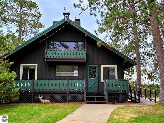 80 Lovells Road, Grayling, MI 49738