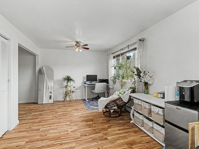 10 Suburban Square, South Burlington, VT 05403