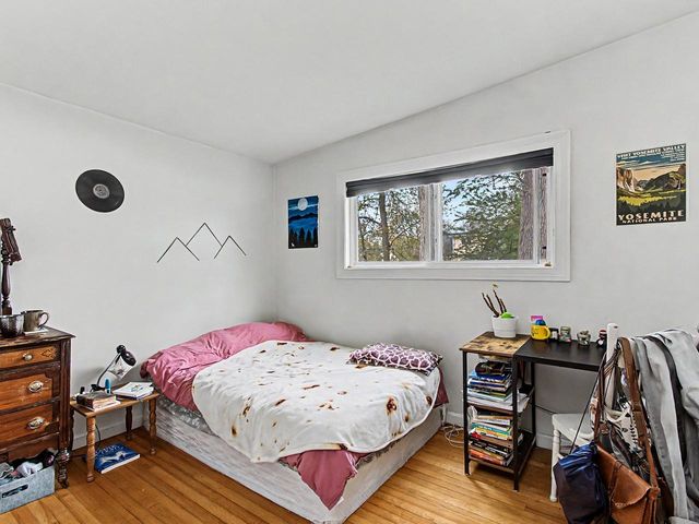 10 Suburban Square, South Burlington, VT 05403