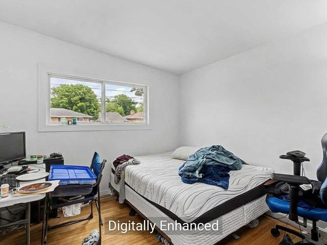 10 Suburban Square, South Burlington, VT 05403