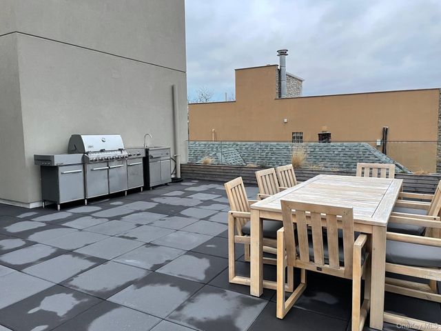 19-14 21st Road 2A, Astoria, NY 11105