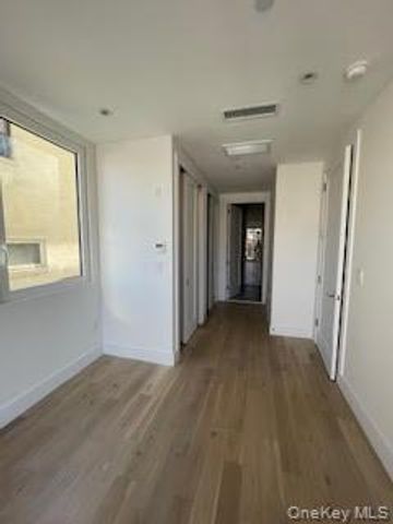 19-14 21st Road 2A, Astoria, NY 11105