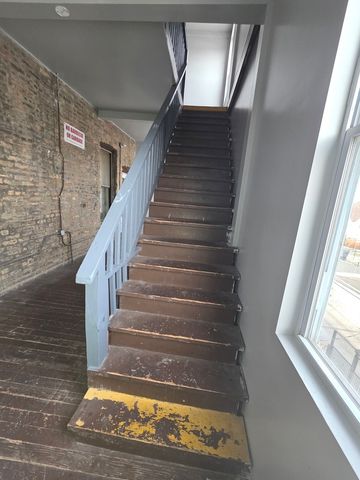 6527 S Kimbark Avenue 1, Chicago, IL 60637