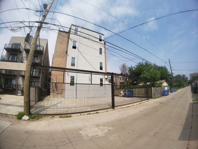 6527 S Kimbark Avenue 1, Chicago, IL 60637