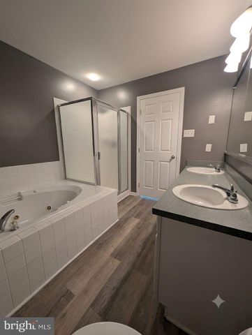 440 NOTTINGHAM LN, Collegeville, PA 19426