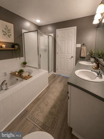 440 NOTTINGHAM LN, Collegeville, PA 19426