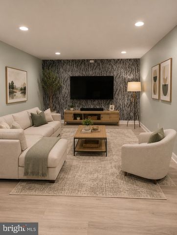 440 NOTTINGHAM LN, Collegeville, PA 19426