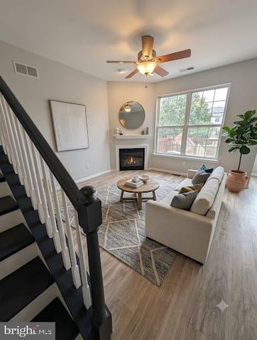 440 NOTTINGHAM LN, Collegeville, PA 19426