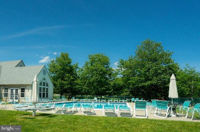 440 NOTTINGHAM LN, Collegeville, PA 19426