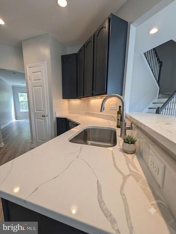 440 NOTTINGHAM LN, Collegeville, PA 19426
