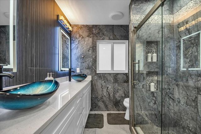 5624 CAPE LEYTE DRIVE, Sarasota, FL 34242