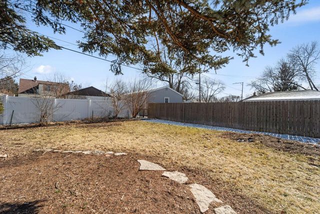 170 S 80th STREET, Milwaukee, WI 53214