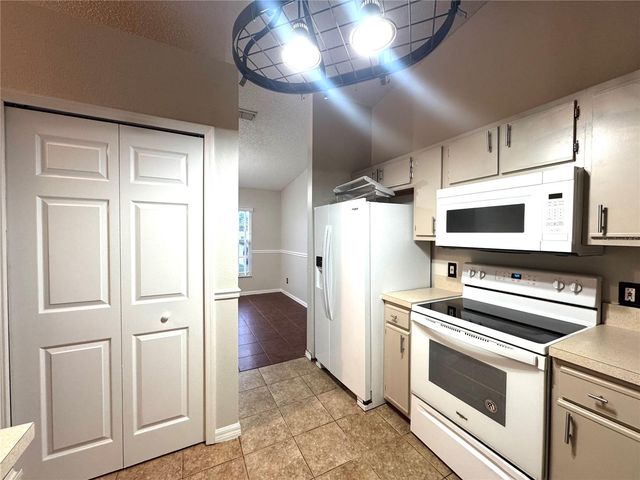 2728 CORRIGAN DRIVE, Deltona, FL 32738