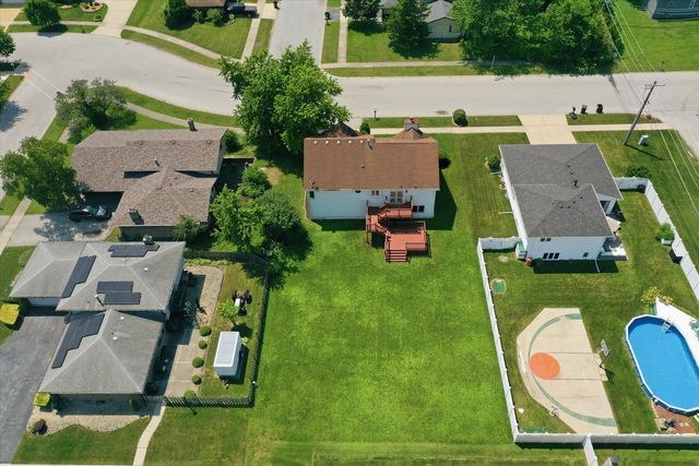 223 S Dante Avenue, Glenwood, IL 60425