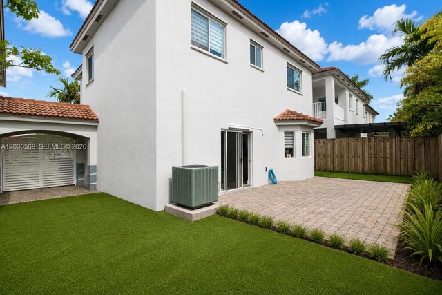 2564 SW 147th Path, Miami, FL 33185