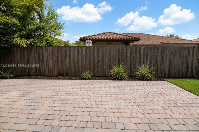 2564 SW 147th Path, Miami, FL 33185