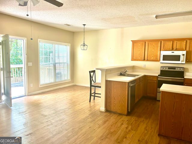 178 Madeline Court, Mcdonough, GA 30253