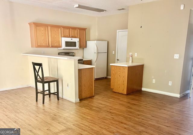 178 Madeline Court, Mcdonough, GA 30253