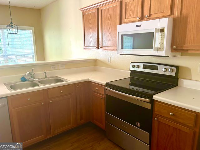 178 Madeline Court, Mcdonough, GA 30253