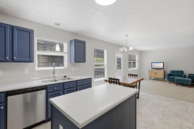 884 Venetian Terrace, Cincinnati, OH 45224