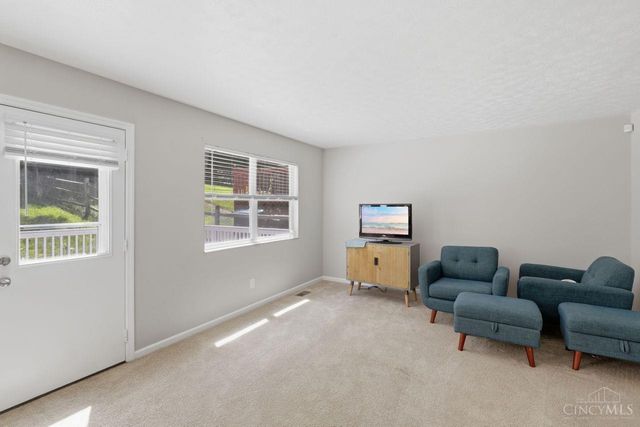 884 Venetian Terrace, Cincinnati, OH 45224