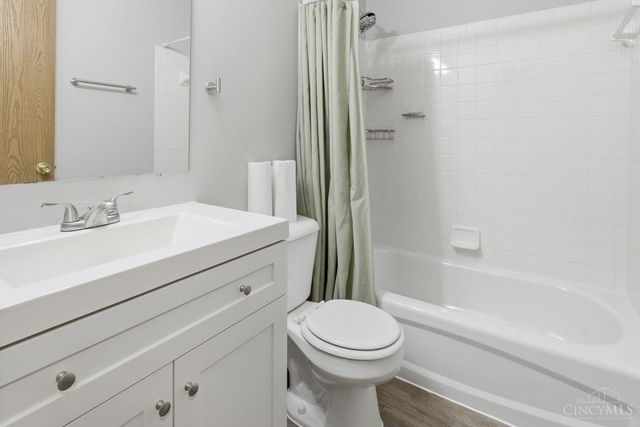 884 Venetian Terrace, Cincinnati, OH 45224