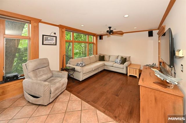 8 Myrtle Street, Montvale, NJ 07645