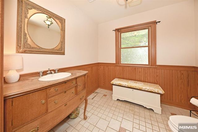 8 Myrtle Street, Montvale, NJ 07645