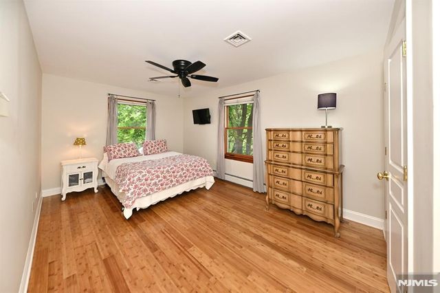 8 Myrtle Street, Montvale, NJ 07645