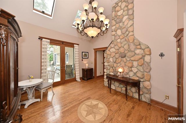 8 Myrtle Street, Montvale, NJ 07645
